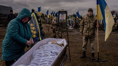 Ukraine Under Attack Images From The Russian Invasion The New York Times