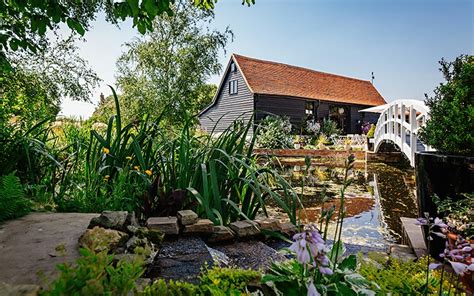 The best wedding venues in essex, and specifically chelmsford, are extremely well represented, so we have to crondon park has recently won 'the best countryside wedding venue' and been highly commended for 'the best barn wedding venue' as. Barn Wedding Venue in Essex | High House Weddings | CHWV