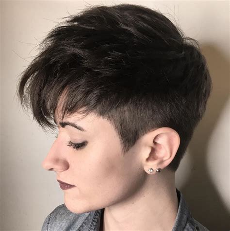 Ideas Of Neat Pixie Haircuts For Gamine Girls