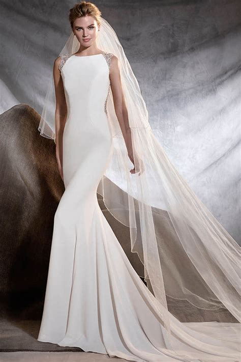 Abito da sposa ampio in organza e tulle. Pronovias 2017: gli abiti da sposa più belli - Magazine ...