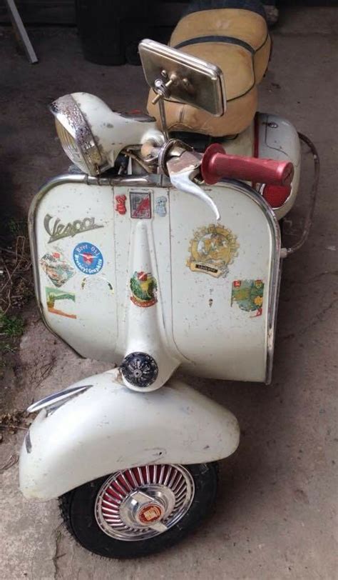 Choose from a curated selection of yoga photos. Pin oleh Khoirul_Abidin di Vespa (Dengan gambar)