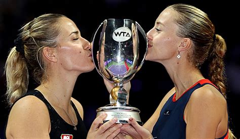 Beep bo bop ― boyfriend, friday night funkin'. WTA Finals: Kristina Mladenovic und Timea Babos holen ...