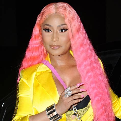 Let's discover all amazing images of Nicki Minaj hair