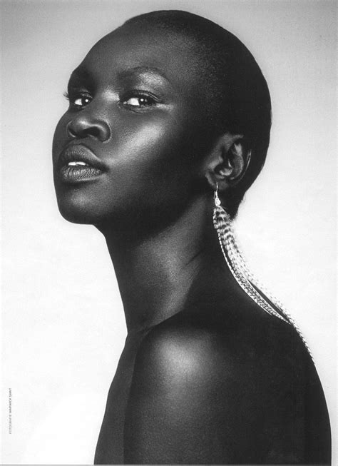 Sudanese Model Alek Wek Modelo De Cabelo Curto Rostos