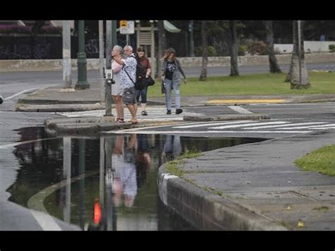 Weather Blog Oahu Kauai County Remain Under Flood Watch As Kona Low Youtube