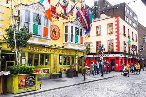 13 Unique Pubs In Dublin To Grab A Drink