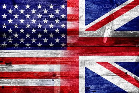 Usa Und Großbritannien Flagge Gemalt Auf Alten Holz Plank Textur