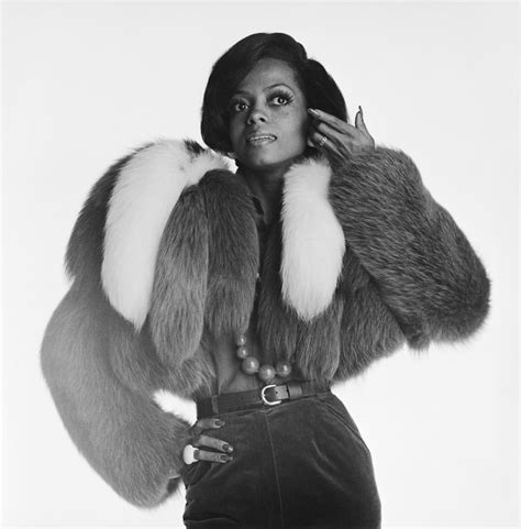 The Iconic Diana Ross Fashion Moments That Are Still Giving Us Life Diana Ross 70s Inspired