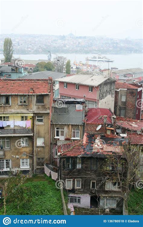 Acuerdos Rurales Pobres En Estambul Pavo Foto De Archivo Imagen De Tradicional