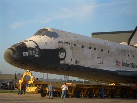 Space Shuttle Discoverys Last Rollover To The Vab Universe Today