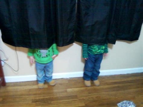 25 Hilarious Photos Of Kids Who Are Totally Mastering The Game Of Hide