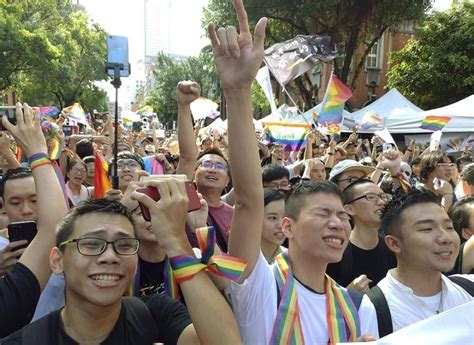 taiwan s same sex marriage law should encourage rights reform across asia human rights watch