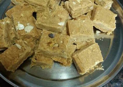 Besan Ki Barfi Recipe By Mrudula Ghose Cookpad
