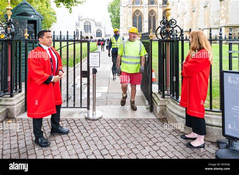 Church Usher Hi Res Stock Photography And Images Alamy