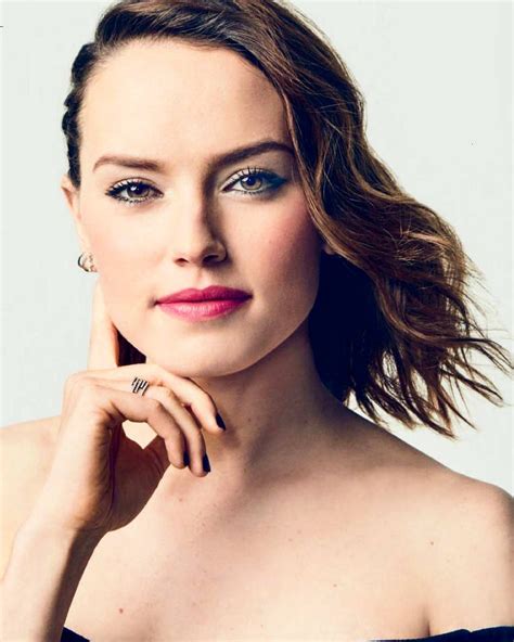 pin by fong tin on projects to try daisy ridley daisy ridley hot daisy