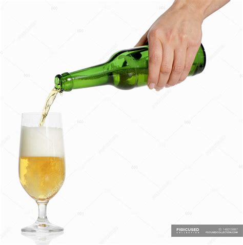 Hand Pouring Beer — Refreshing Distiller Stock Photo 148015987