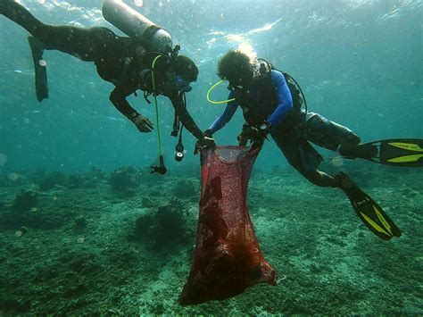 Menjangan Island Underwater Clean Up Sea Rovers Dive Center Pemuteran