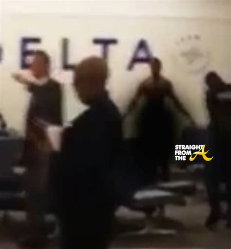 Wtf Naked Man Tazed At Atlanta Airport Photos Video Straight