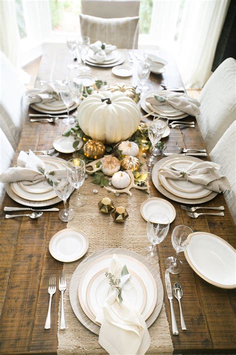 CHIC THANKSGIVING TABLE | Thanksgiving, Budgeting and Create
