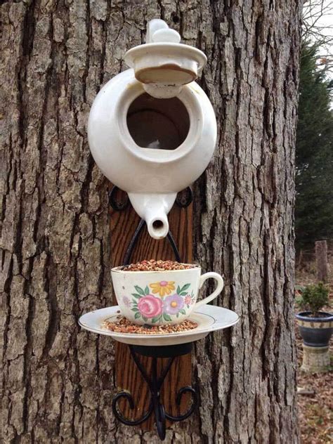 29 Best DIY Garden Crafts (Ideas and Designs) for 2017