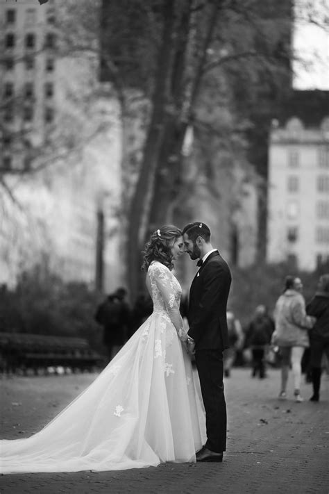 Bride And Groom Black And White Inspiration W Anthony Vazquez