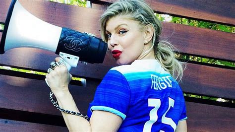 Fergie Shows Off Her Booty In Pair Of Barely There Short Shorts