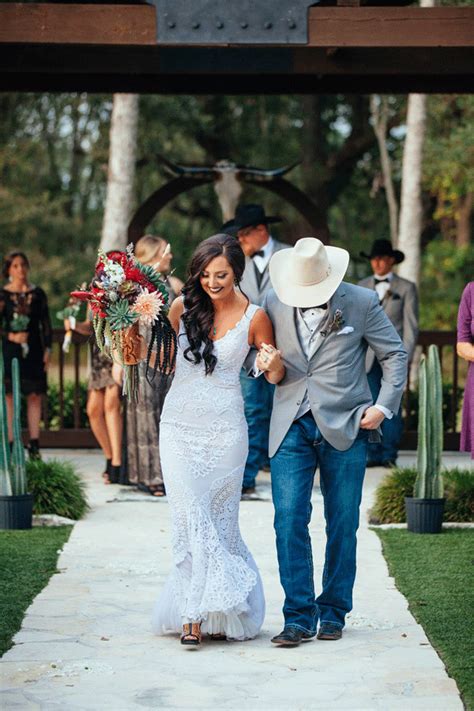 Cowgirl Wedding Dresses To Walk Down The Aisle In Cowgirl Magazine Country Wedding Dresses