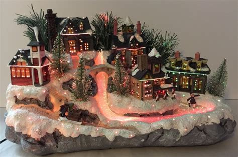 Avon 2003, Christmas Fiber Optic Village (Adapter Included)  Christmas