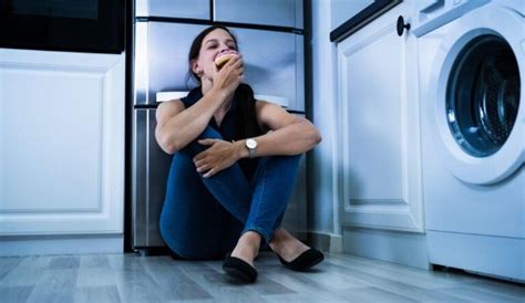 Gece Yeme Sendromu Nedir Nedenleri Nelerdir Uzmanlar Diyor Ki
