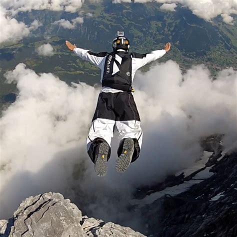 Base Jumping Topic Youtube