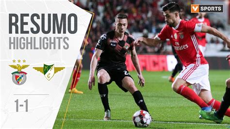 Complete overview of benfica vs moreirense (primeira liga) including video replays, lineups, stats and fan opinion. Highlights | Resumo: Benfica 1-1 Moreirense (Liga 19/20 ...