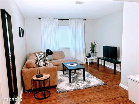 The apartment is located in the heart of downtown, and just minutes from st. 2140 Hampton Ave, St. Louis, MO 63110 - Apartment for Rent ...