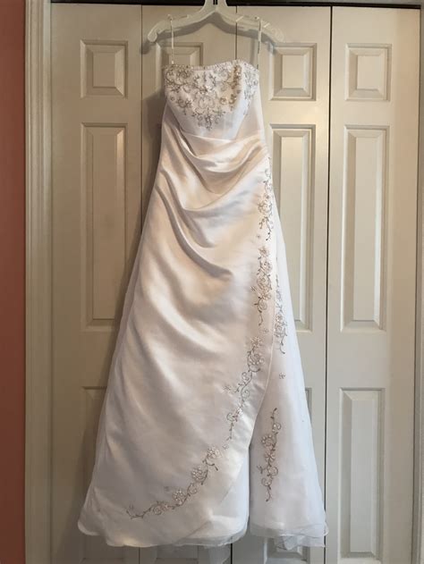 Davids Bridal Used Wedding Dress Save 85 Stillwhite