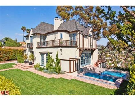 Bb c dm roll you like you were dice. Hollywood Hills Estate: A Slice of History | Hollywood ...