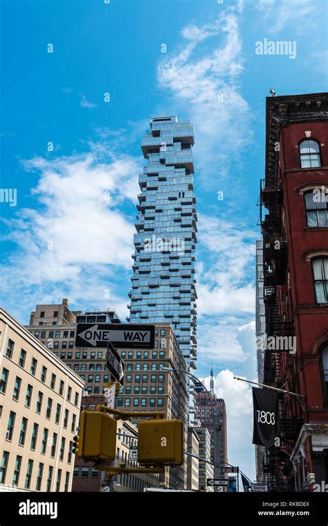 New York City Usa July 27 2018 Facade Of A Modern Skyscraper In 56