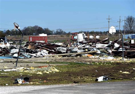 Sur De Estados Unidos En Alerta Por Fuertes Tormentas Y Tornados