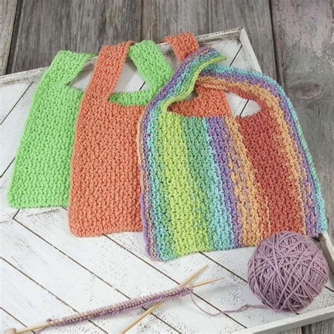 Discover free knitting patterns to download for jumpers, accessories, clothes and free blanket knitting patterns too! Knitting Patterns Galore - Bambino Bibs