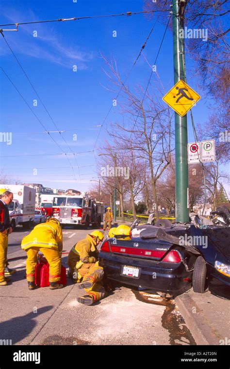 Police Investigate Fatal Car Crash Traffic Accident Scene Of Speeding