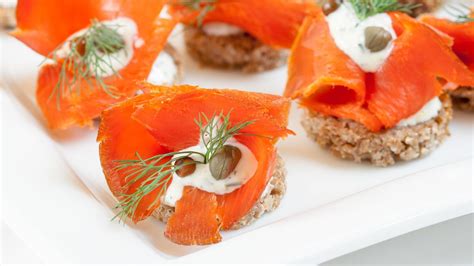 Smoked Salmon Canapés With Dill Online Culinary School Ocs