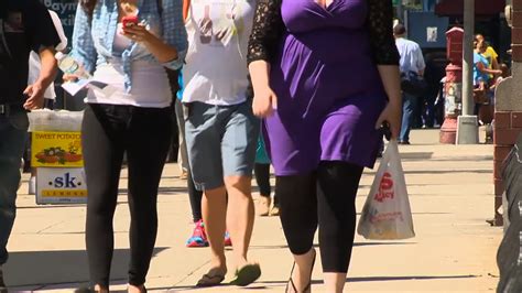 Us Women Hit Milestone For Obesity Cbs News