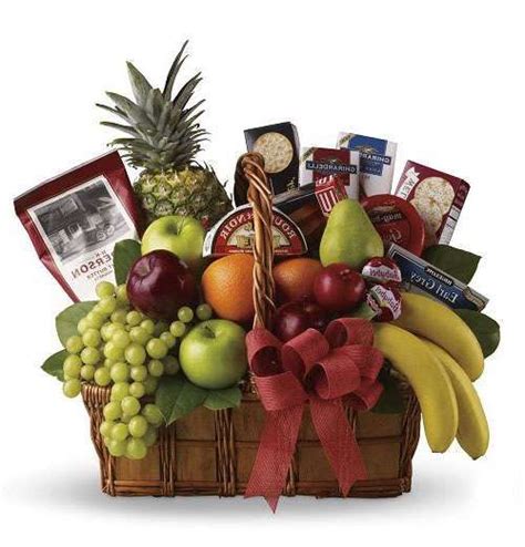 Chocolate covered strawberries delivery flowers and strawberries chocolate we have a gourmet fresh fruit gift basket to fit any occasion, taste, or dietary restriction. Fruit and Gourmet Basket | Gourmet baskets, Fruit gifts ...