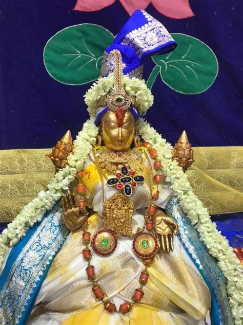Goddess Decor Goddess Lakshmi Hindu Deities Indian Gods Jewlry