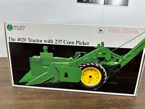 John Deere 4020 Tractor With 237 Corn Picket Precision Classics Fragodt Auction And Real
