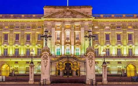 Buckingham Palace And Windsor Castle Guided Tour Including Lunch