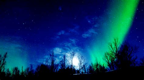 Aurora Borealis S Find And Share On Giphy