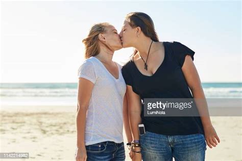 Lesbian Beach Photos Et Images De Collection Getty Images