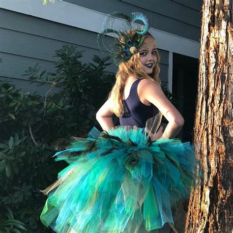 Peacock Feather Bustle Tutuhalloween Peacock Costume Etsy In 2020