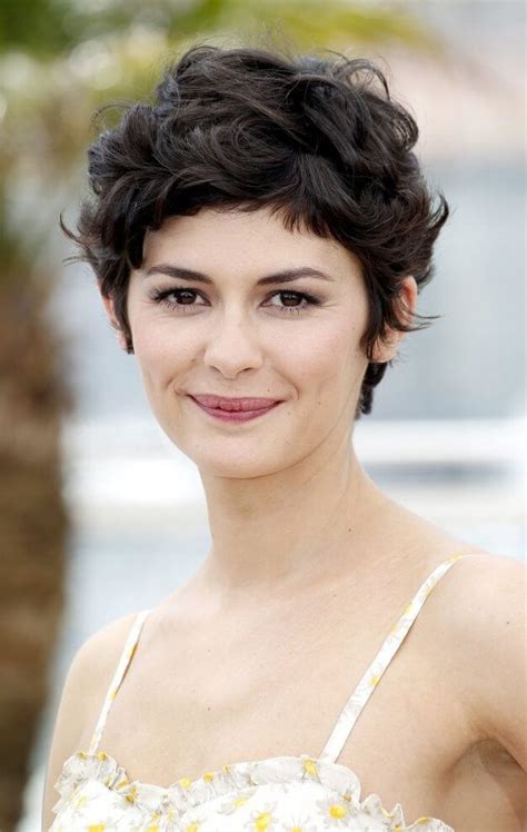 35 Short Brunette Hairstyles That Are So Trendy In 2023