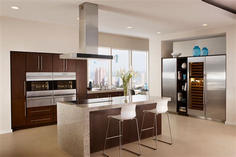 Sub Zero And Wolf Kitchens Contemporary Kitchen Los Angeles By