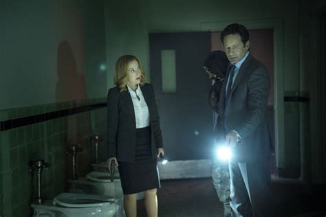 Джиллиан андерсон, дэвид духовны, митч пиледжи и др. Everything We Know About 'The X-Files' Season 11 | Digital ...